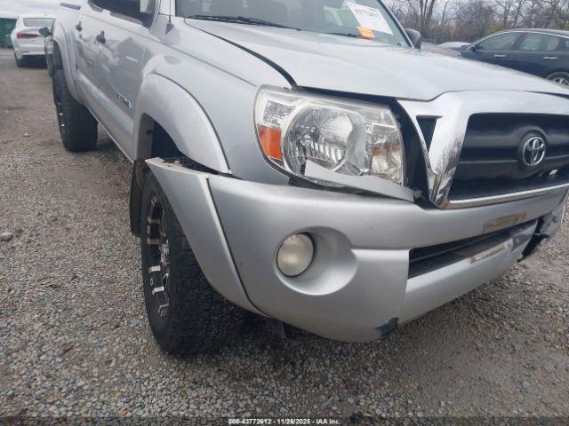 Toyota Tacoma Base V6 Image 13