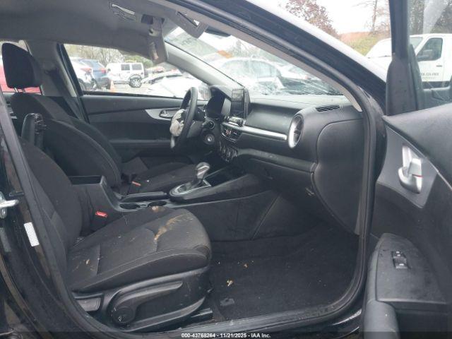 Kia Forte Lxs Image 6