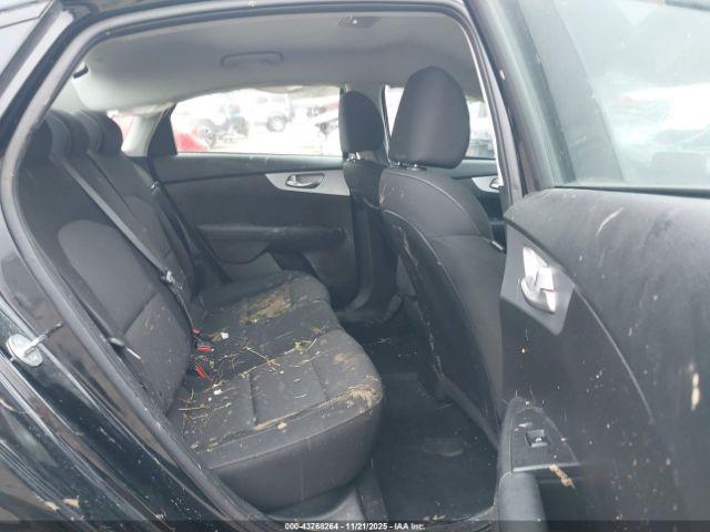 Kia Forte Lxs Image 4