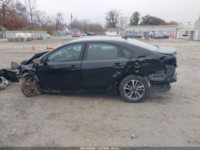 Kia Forte Lxs Image 15