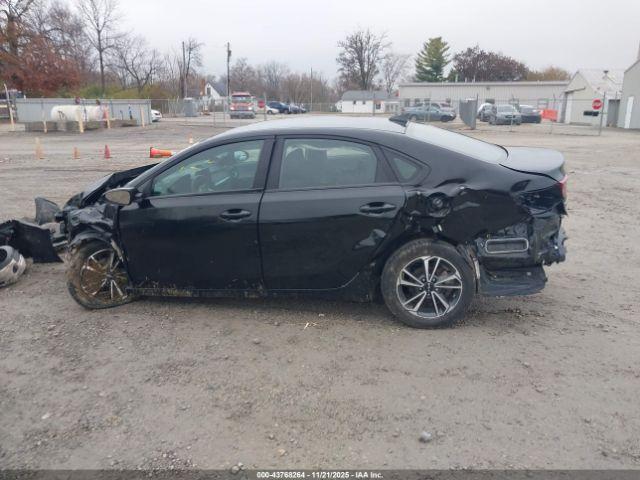 Kia Forte Lxs Image 15