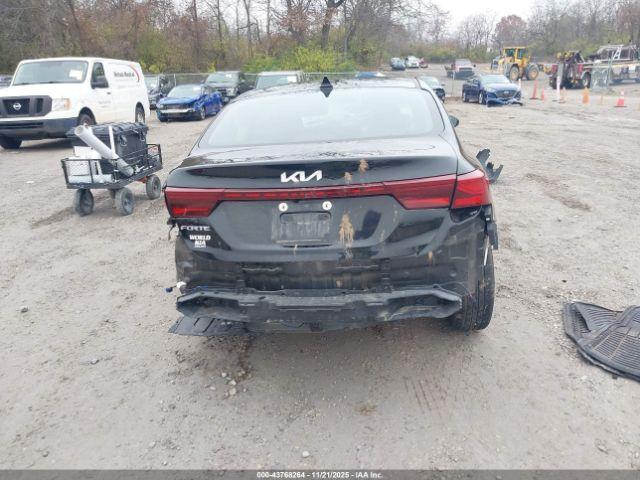 Kia Forte Lxs Image 17