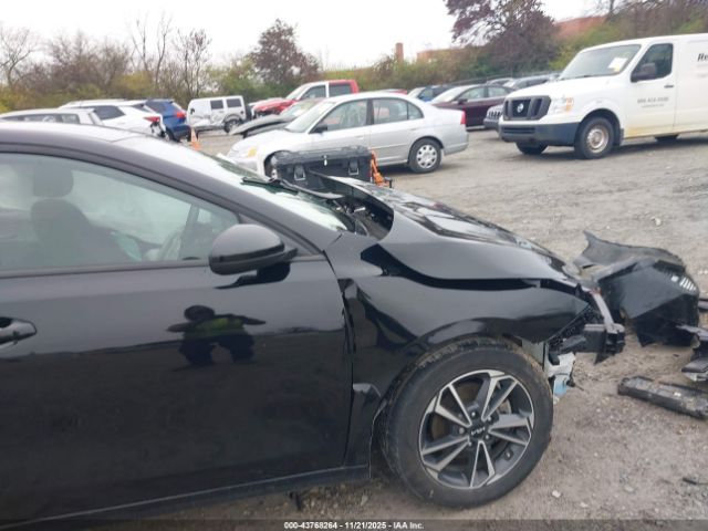 Kia Forte Lxs Image 16