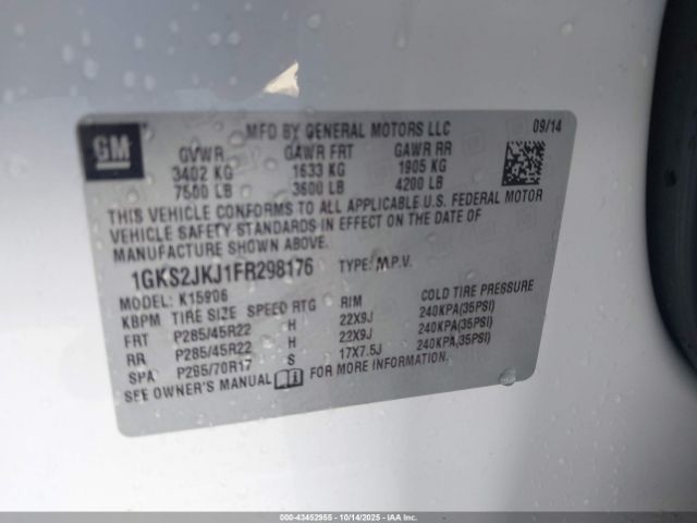 GMC Yukon Denali Image 14