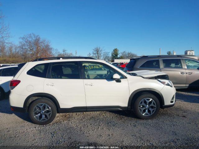 Subaru Forester Premium Image 16