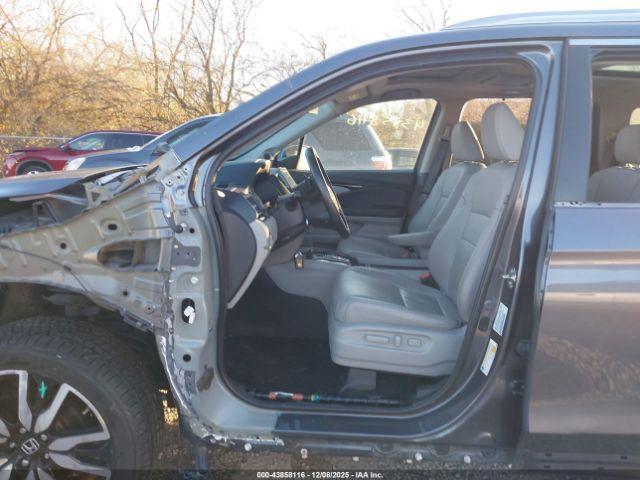 Honda Pilot Awd Elite Image 8