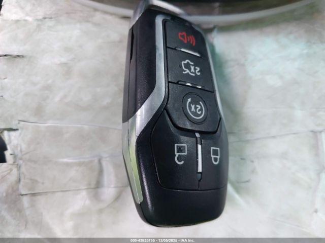 Ford Explorer Sport Image 9