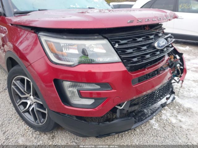 Ford Explorer Sport Image 16