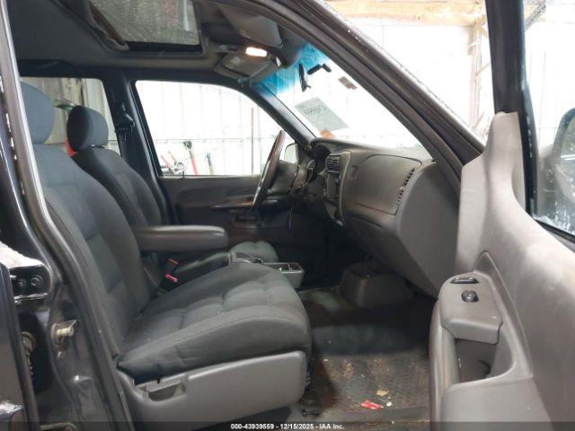 Ford Explorer Image 5