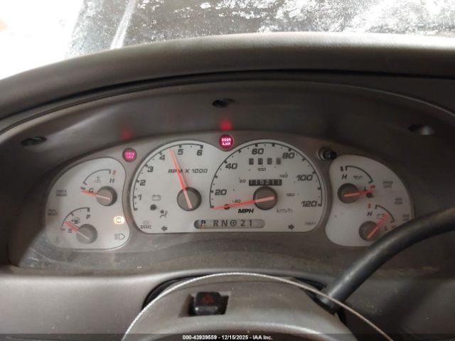 Ford Explorer Image 9