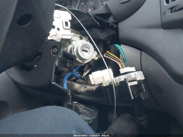 Hyundai ELANTRA Blue Image 7