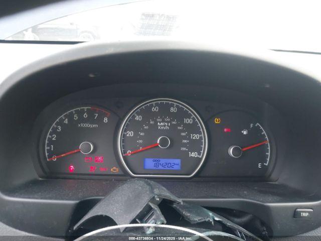 Hyundai ELANTRA Blue Image 10