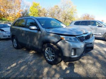 Salvage Kia Sorento