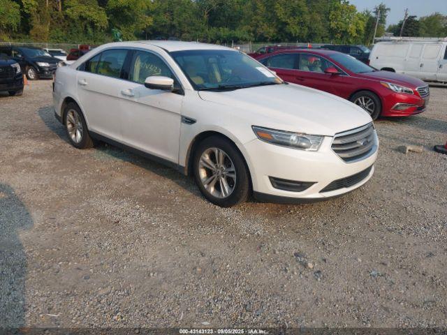  Salvage Ford Taurus