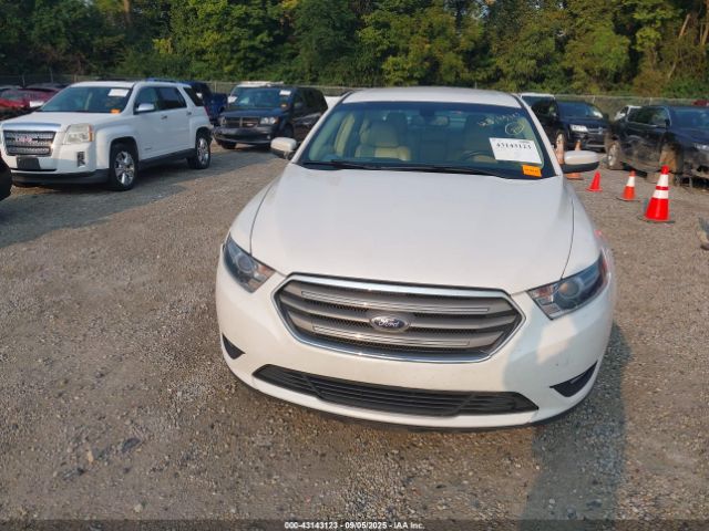 Ford Taurus Sel Image 12