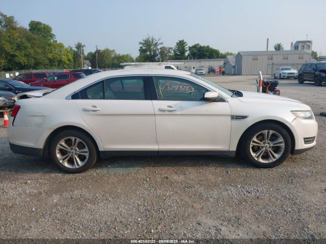 Ford Taurus Sel Image 16
