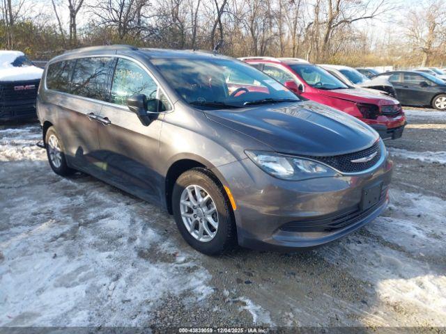  Salvage Chrysler Voyager