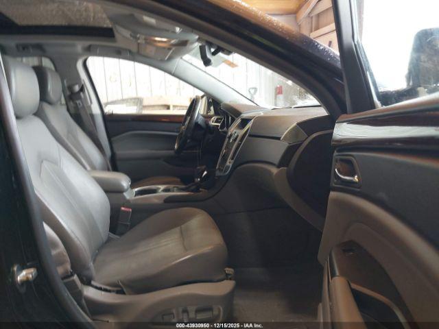 Cadillac SRX Luxury Collection Image 16