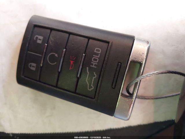 Cadillac SRX Luxury Collection Image 3