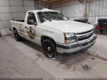  Salvage Chevrolet Silverado 1500