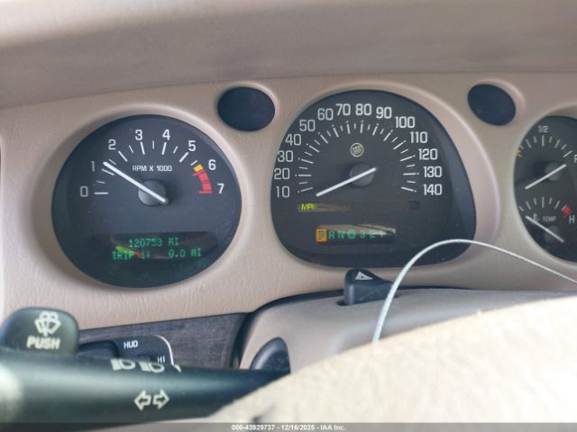 Buick LeSabre Limited Image 3