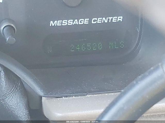 Ford Explorer Eddie Bauer Image 12