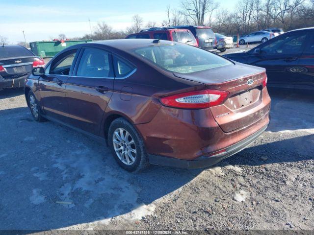 Ford Fusion S Image 4