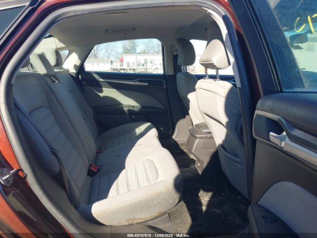 Ford Fusion S Image 9