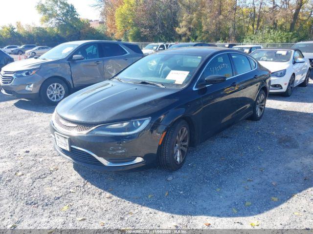 Chrysler 200 Limited Image 13