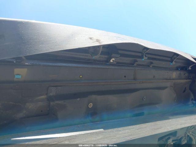 Chrysler 200 Limited Image 11