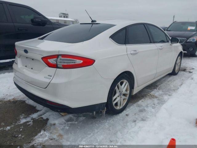 Ford Fusion Se Image 4