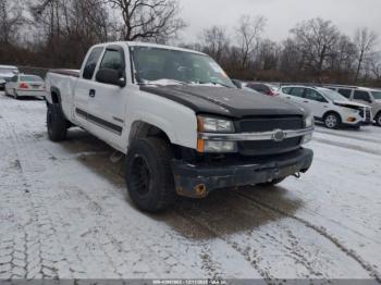  Salvage Chevrolet Silverado 2500