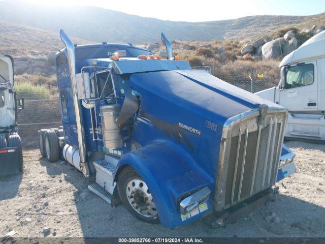  Salvage Kenworth Construction