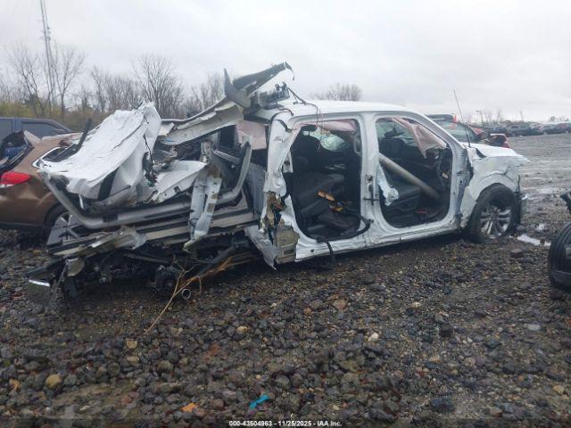 Ford F-150 Xlt Image 5