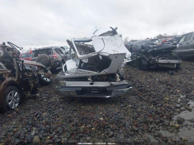 Ford F-150 Xlt Image 13