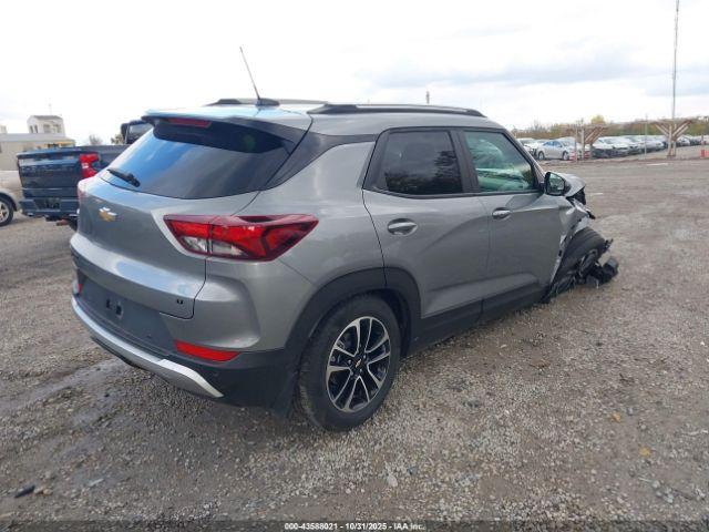 Chevrolet Trailblazer Awd Lt Image 2