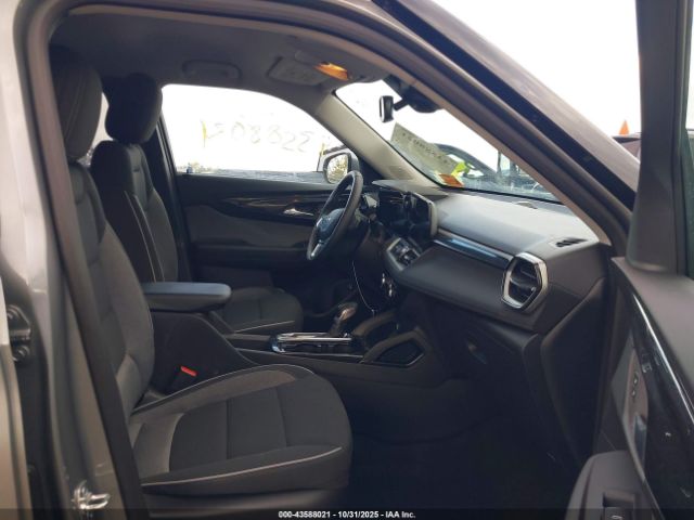 Chevrolet Trailblazer Awd Lt Image 8