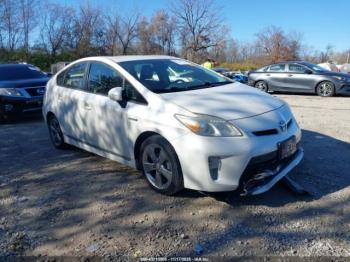  Salvage Toyota Prius