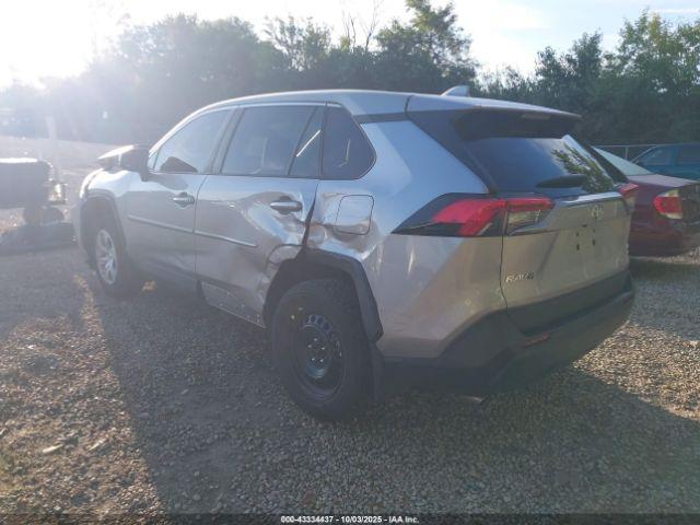 Toyota RAV4 Le Image 5