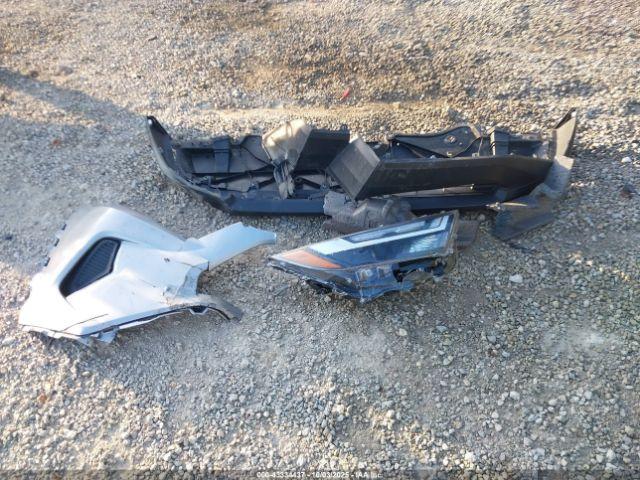 Toyota RAV4 Le Image 11