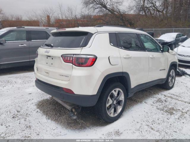 Jeep Compass Limited 4x4 Image 16