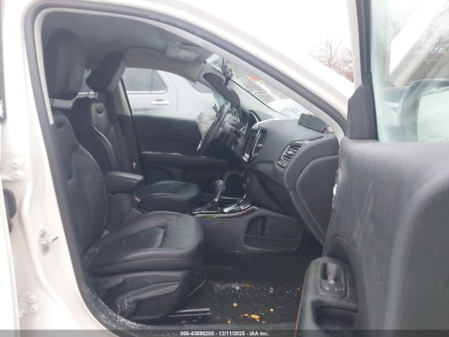 Jeep Compass Limited 4x4 Image 15