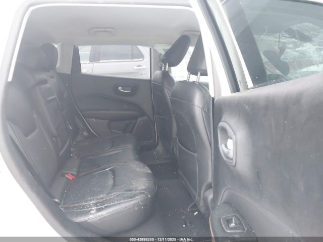 Jeep Compass Limited 4x4 Image 6