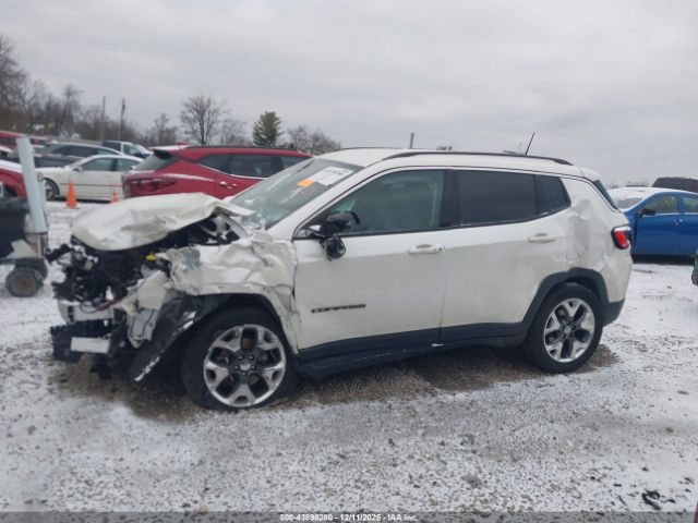 Jeep Compass Limited 4x4 Image 4