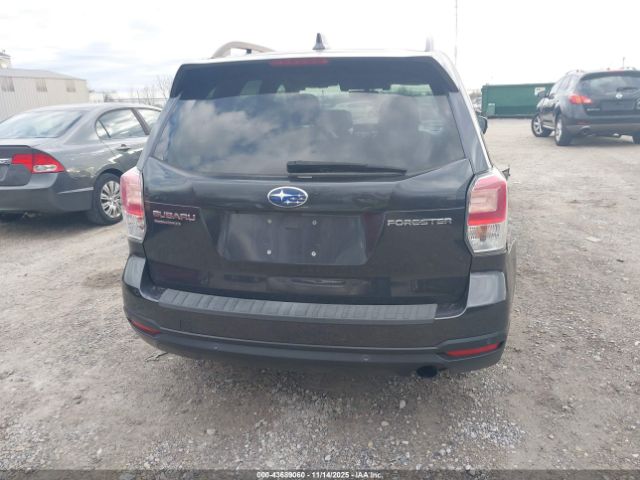 Subaru Forester 2.5i Touring Image 12