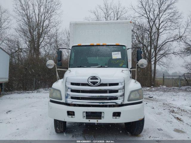 Hino 268 338 Image 16