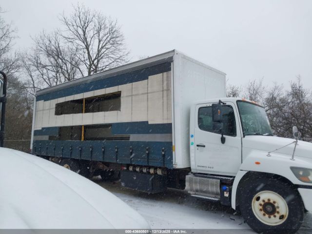 Hino 268 338 Image 9