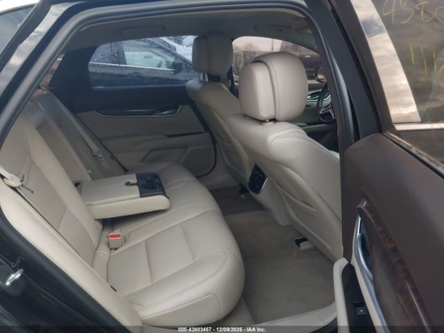 Cadillac XTS Luxury Image 4