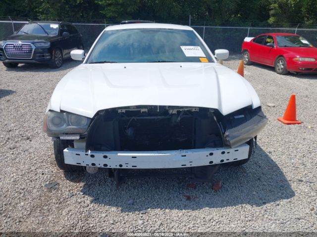 Dodge Charger Image 12