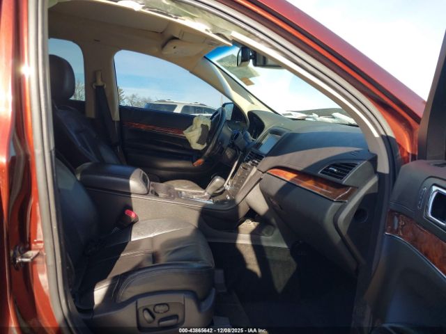 Lincoln MKT Ecoboost Image 5